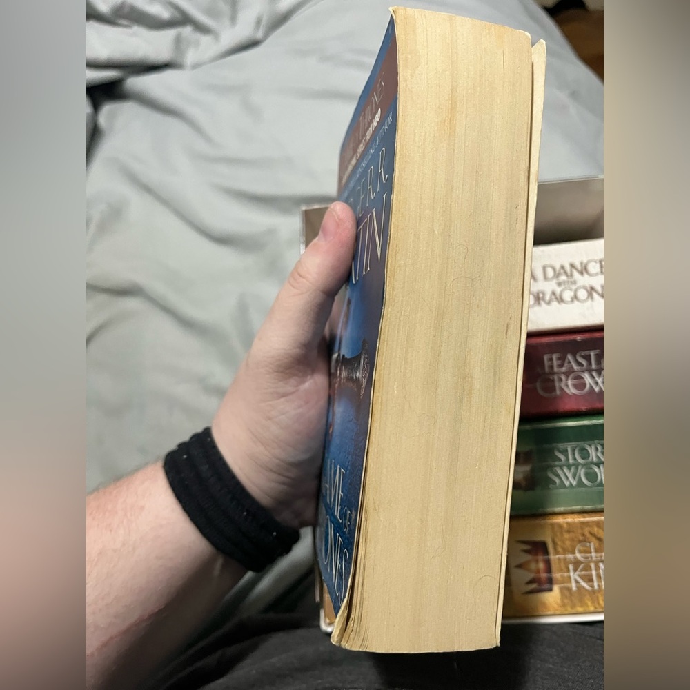 NIB George R. R. Martin's Game of Thrones 5 Book Set - Picture 2 of 10